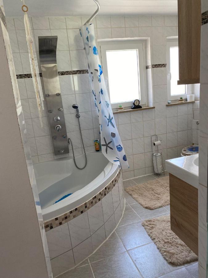Ferienwohnung Zur Roni Treuchtlingen Esterno foto